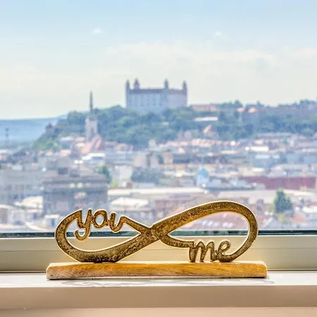 Sky Park 1 - Castle View From Bed, Luxurious #instaworthy In Downtown Center, Parking Included, Address In Town * Pressburg