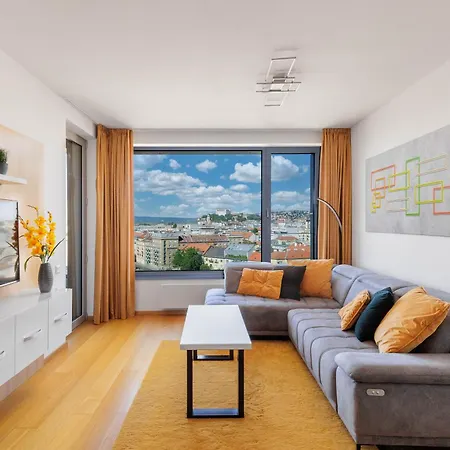 Апартаменти Sky Park 1 - Castle View From Bed, Luxurious #instaworthy In Downtown Center, Parking Included, Address In Town *