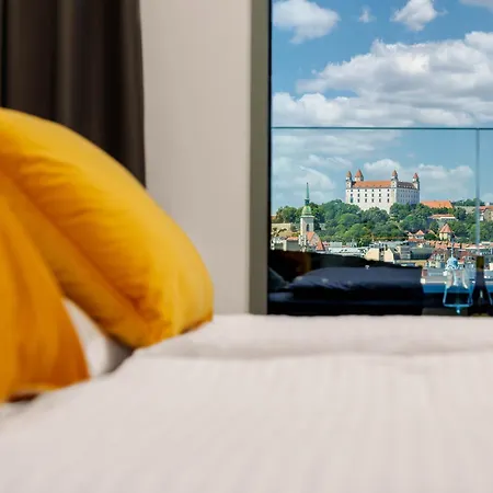Апартаменти Sky Park 1 - Castle View From Bed, Luxurious #instaworthy In Downtown Center, Parking Included, Address In Town *