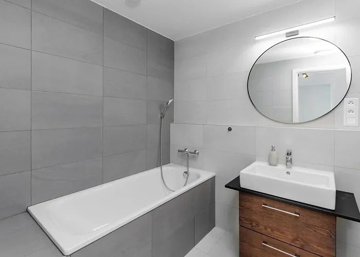 Апартаменты Sky Park 1 - Luxurious #instaworthy In Downtown Center With Included Parking, Address In Town Братислава
