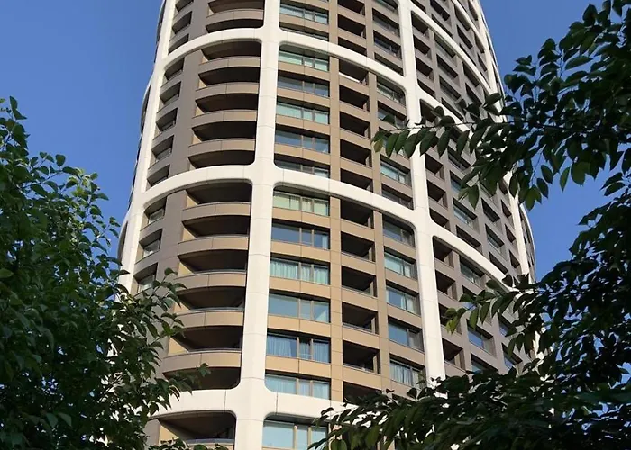 Sky Park 1 - Luxurious #instaworthy In Downtown Center With Included Parking, Address In Town Apartment *